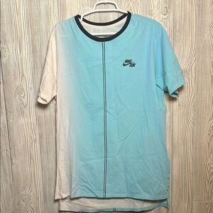 Nike Men's Sportswear Dip Dye Foam 100% Cotton T Shirt Large